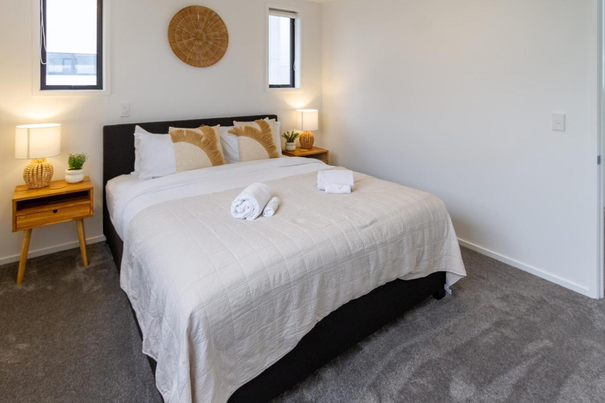 כרייסטצ'רץ' New Brighton Beach Explore - King Bed And Sofa Bed מראה חיצוני תמונה